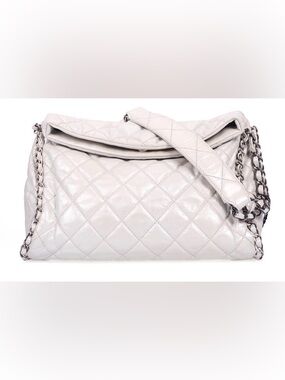 Chanel hobo bag pearl White quilted calfskin leather